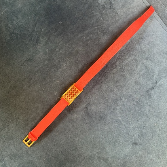 Classic Tory Burch melon wrap around leather bracelet - Picture 2 of 7